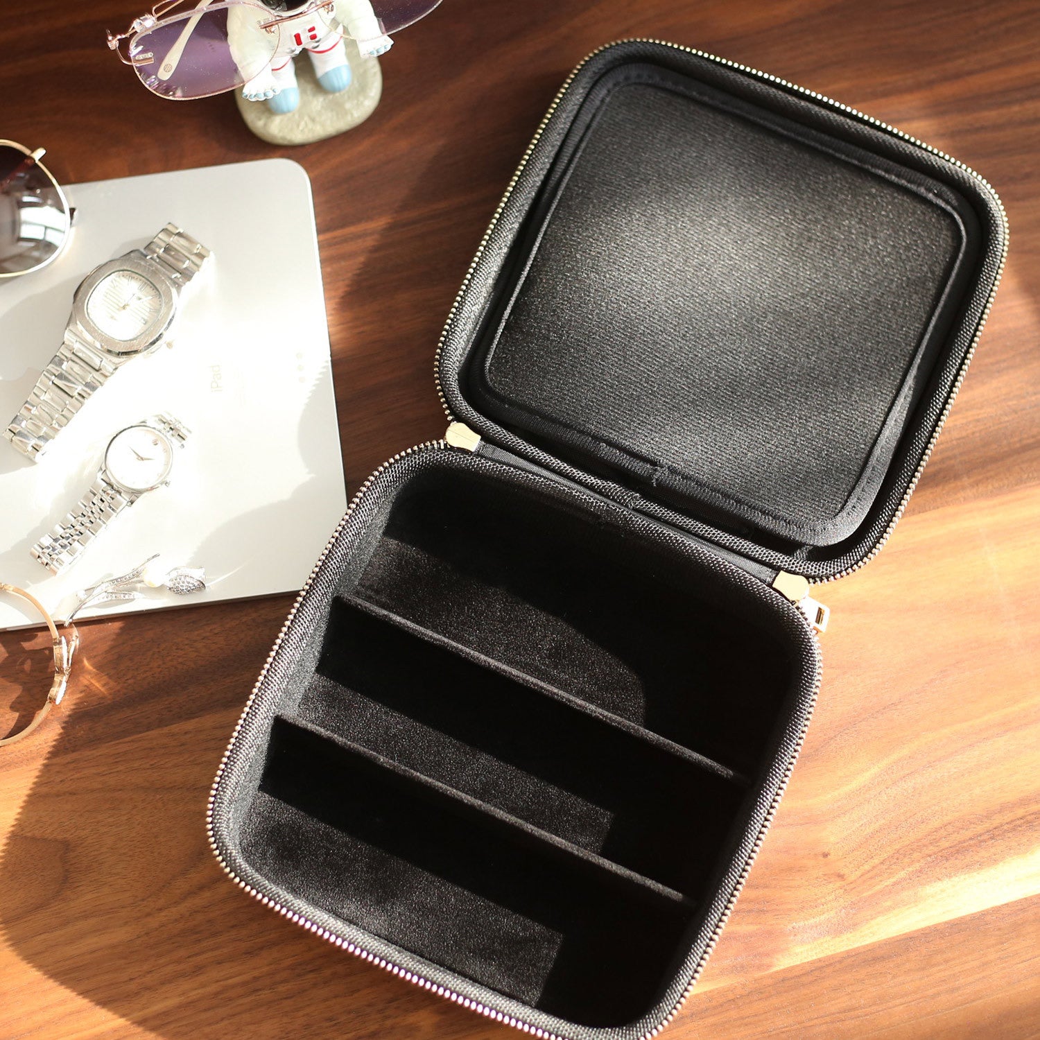 Gear Grid - Tech Protection and Organizer