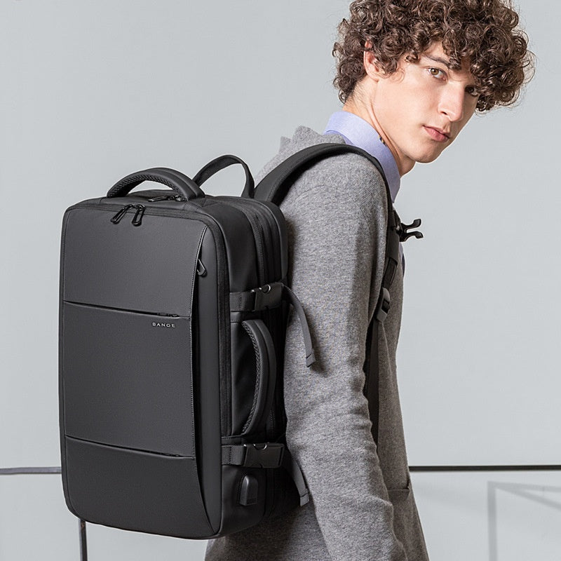 Digital Nomad – Mehrzweckrucksack (mit KOSTENLOSEM USB-C-Reiseadapter)