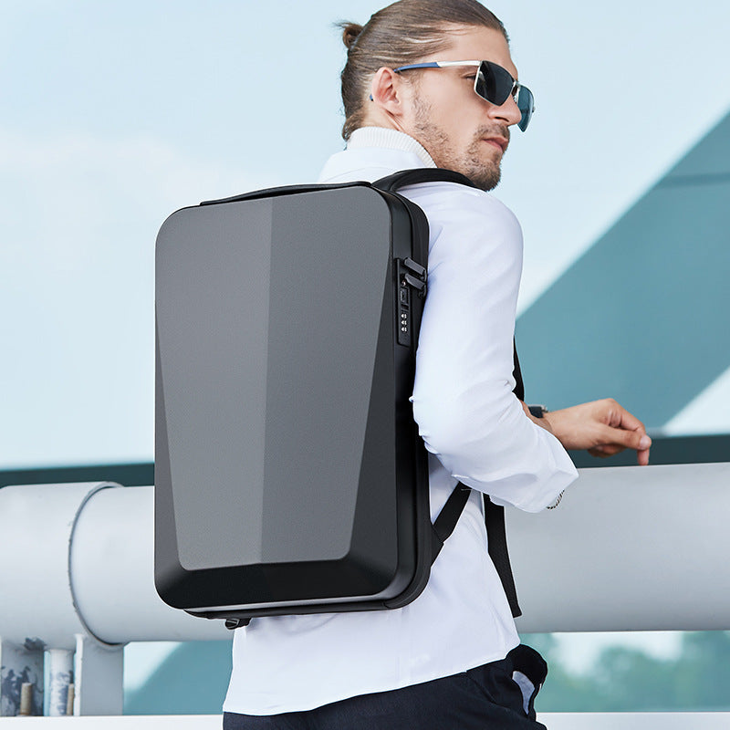 Tera Tech Armor – Wasserdichter Hartschalen-Computerrucksack