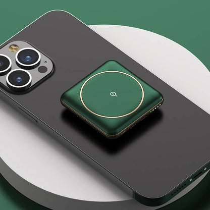 SparkTank - Magnetic Wireless Charging Mini Power Pack