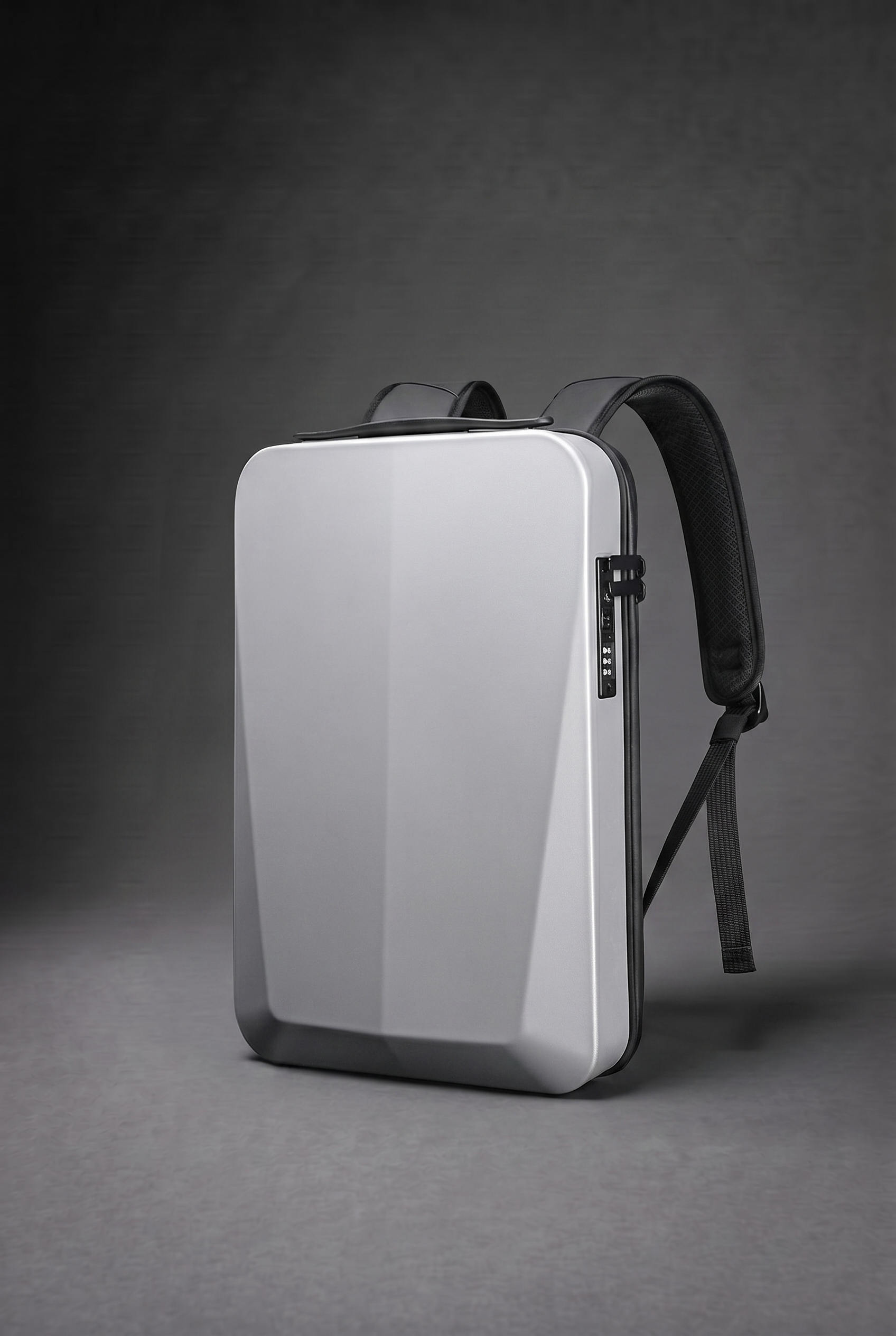 Tera Tech Armor – Wasserdichter Hartschalen-Computerrucksack 