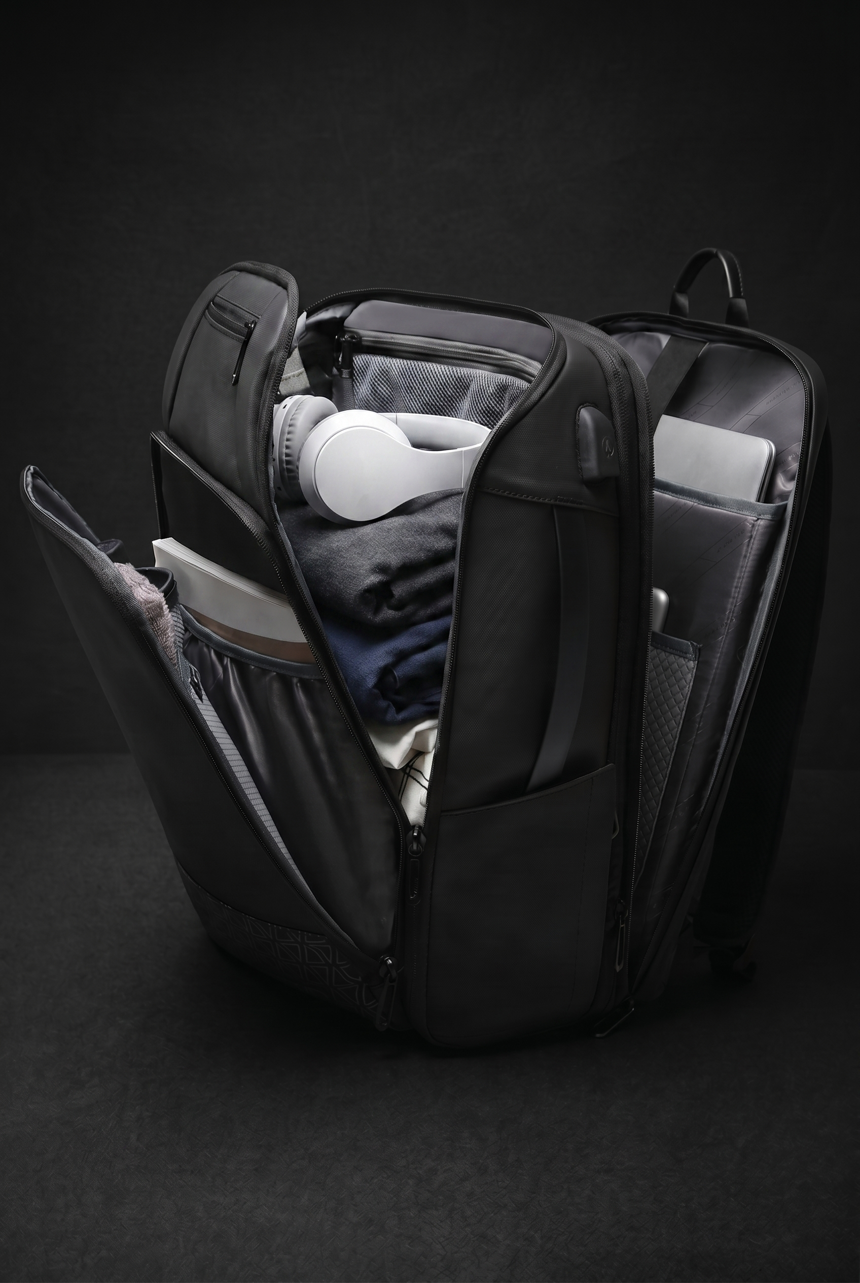 Legionnaire - Waterproof Business Backpack