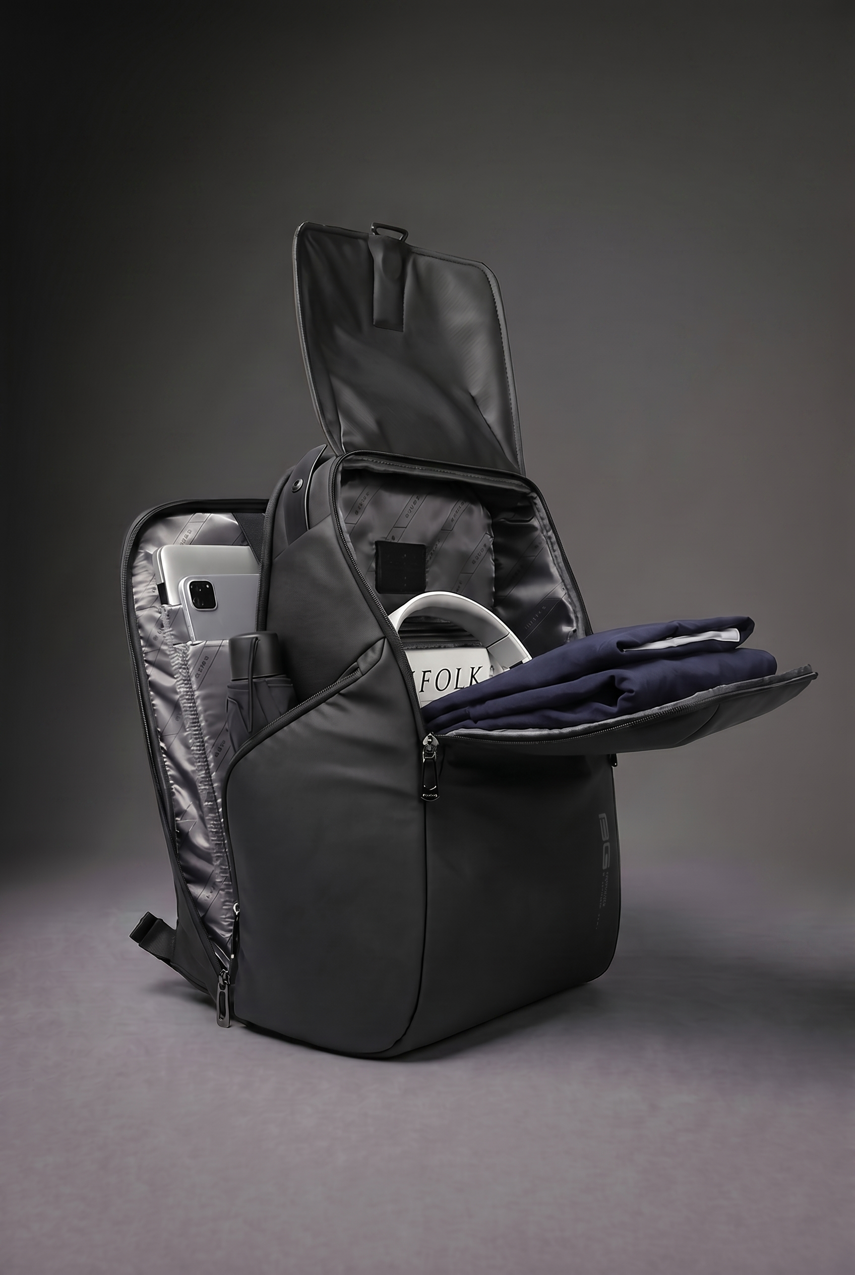 Vigilante - Large Capacity Student Backpack