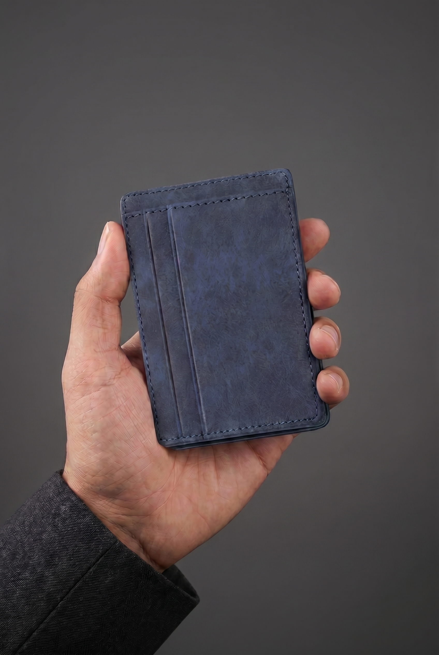 Crux - EDC Magic Wallet Flip Card Holder